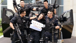 Chinese SWAT Team Recruits With Smiles And Crossbows
